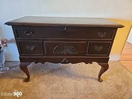 Vintage Queen Anne Style Lane Cedar Chest Auction | Estate ...