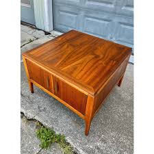 Mid-Century Modern Side Table With Storage | by Alta Vista ...