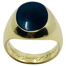 Tiffany and Co. Onyx Vintage Gold Signet Ring at 1stDibs ...