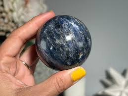 Blue Kyanite Sphere (2.2", 56mm) – Strong Healer