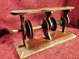 1800-s ANTIQUE SPINNING WHEEL SPOOL HOLDER RACK ...