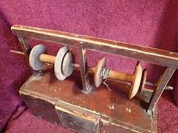 UNIQUE 1800-s ANTIQUE SPINNING WHEEL SPOOL HOLDER RACK w BOX ...