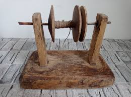 Vintage Wooden Thread Winder With Homespun Linen Thread ...