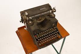 Vintage M40 Typewriter from Olivetti, 1940s at 1stDibs | olivetti m40 typewriter, 1940s vintage typewriter, 1940s typewriter