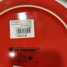LE CREUSET 8.5” Plate CERISE / Cherry Red | Mercari