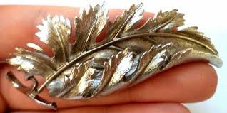 Rare 40's Vintage Estate Signed Coro Pegasus Flower Leaf 2 5/8" Brooch! - Etsy