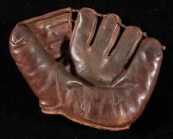 Sold at Auction: Richie Ashburn professional model baseball glove c.1946-52 (Francis 'Reds' Bagnell provenance).