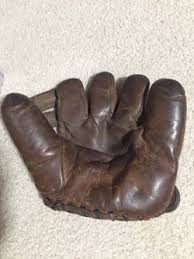 Reach Monte Pearson Baseball glove 1930-1940 for Sale in Arlington, WA - OfferUp