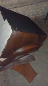 Found this leather armchair in the trash : r/DumpsterDiving