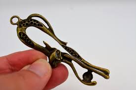 Antique Gold Cat Pendant: Zinc Alloy Rhinestone Jewelry - Etsy