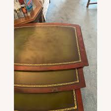 Vintage Nesting Tables - AptDeco