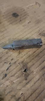 What are the fixed bits on a 4000e flywheel for?