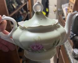 Vintage - Lefton - Hand Painted - Teapot - Roses - Gold Trim - Music " Memory" | eBay