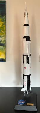Huge SATURN V APOLLO REPLICA - MODEL ROCKET - 1/100 SCALE ...
