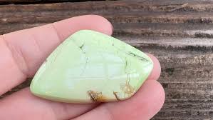 Rare West Australian Citron Chrysoprase, 79.90 Carats ...