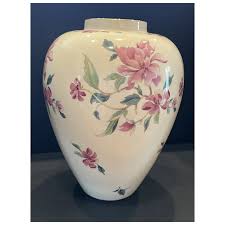 Vintage Large Vase “Barrington” by Lenox, USA ca. 1988-1998. For Sale at Ruby Lane