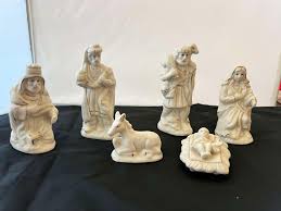 Vintage Nativity Set Ivory & Gold Color Porcelain 6 Piece ...