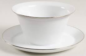 Evensong Round Gravy Boat/Attached Underplate by Rosenthal ...