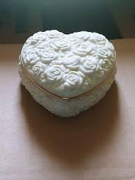 Lenox Rose Heart Shape 24 Karat Gold Trim Trinket Box | eBay