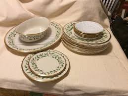 20) PcsLenox Christmas Holiday Holly Berry Wreath Gold Trim ...