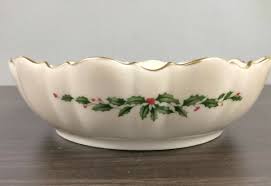 Lenox Holiday Holly 3-Part Divided Serving Dish. Gold trim and scalloped edges. | eBay