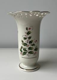 Vintage Fine China Japan Christmas Holly Vase Scalloped Rim ...