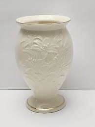 Vintage Masterpiece LENOX VASE Ivory Gold trim 8 “ Raised ...