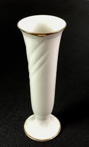 1930s Noritake Cream Porcelain Art Deco Vase | Chairish