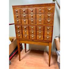 Mid 20th Century Vintage Mid-Century Library Bureau Sole Makers 30 Drawer Card Catalog | Chairish