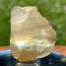 Libyan Desert Glass | moldavitejewelry.com