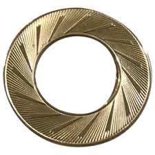 Gold Tone Circle Scarf Clip. For Sale at Ruby Lane