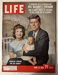 April 21, 1958 Issue Life Magazine John & Jackie Kennedy ...