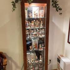 Large collection of Hummel figurines | EstateSales.org