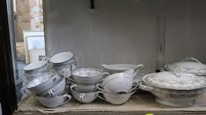 Sold at Auction: 80+ PIECE NORITAKE LINDSAY DINNER SET INC SERVING TRAYS AND LIDDED TUREENS