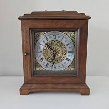 Vintage wooden mantle clock