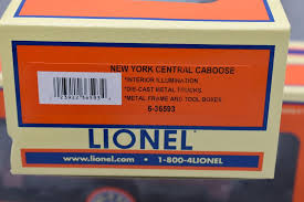 Sold at Auction: Pair of Lionel O Gauge train cars including ...