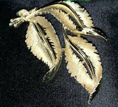 Vintage Signed Lisner Leaf Gold Tone Brooch Pin 2" Long Fashion | eBay
