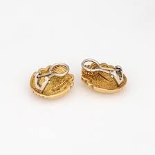 Vintage Tiffany & Co Shell Earrings 18k Yellow Gold Fine ...