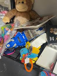 I spotted these dinos (and Mo) at a flea market in Rogers ...