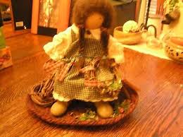 1996 Ladie & Friends EMMA HIGH 9.5" Wreath Maker Girl LIZZIE HIGH w/Stool/Wreath | eBay