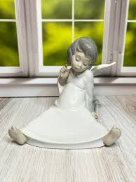 Lladro Cherub Wondering #4962 - Etsy