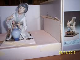 Lladro Japanese Giesha Girl Arranging Flowers Retired ...