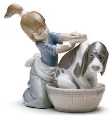 Bashful Bather Dog Figurine | Lladró® USA