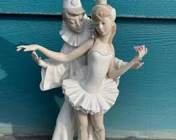 VINTAGE! Lladro Figurine of Carnival Dancers - Etsy