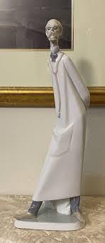 Lladro Doctor Porcelain Figurine #4602 Glossy 14” Tall White ...