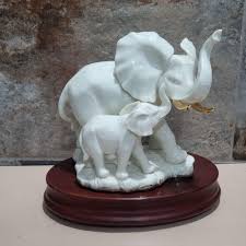 Music Box Porcelain Elephant Mother Baby Figurine Wood Base ...