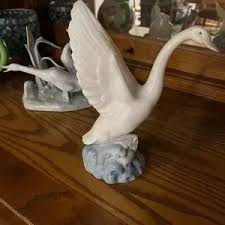 llardo | Accents | Piece Of Nao Figurerine Large Swan | Poshmark