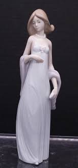 Vintage Lladro Ingenue Model Hand Painted Spanish ...