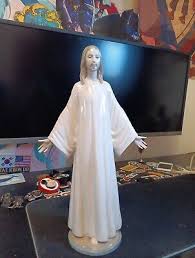 Vintage Jesus Llladro Statue Porcelin Amazing Detail ...