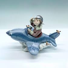 Sold at Auction: Over The Clouds 1005697 - Lladro Porcelain ...